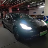 花6.4万买特斯拉FSD，泊车却翻车？实测对比华为小鹏，车主后悔了