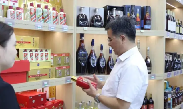 网购红酒白酒，保质期标注靠谱吗？各平台储存信息对比