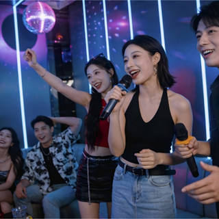 买家庭KTV不想后悔？认准曲库+硬件+操作三维核心，少一个都坑