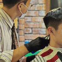 理发店把自己"剪"死了？聊聊为什么生意一落千丈，再分享点我的保命理发心得