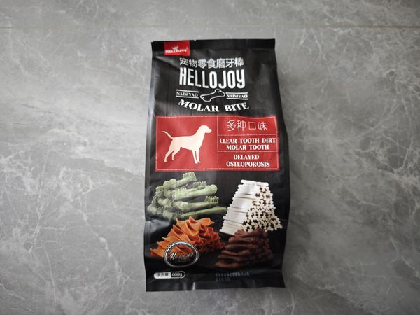 给狗子买了一袋磨牙棒，有效缓解换牙期拆家的冲动！