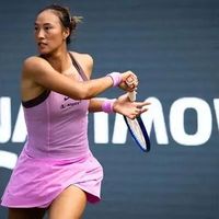 郑钦文轰13记ACE进八强，排名回升至121位