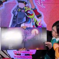 YOASOBI×守望先锋联名黑胶怎么选？彩胶版诚意更足，收藏玩家建议优先它