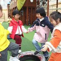 3岁孩子平衡车vs滑板车到底选哪个？看完不再纠结