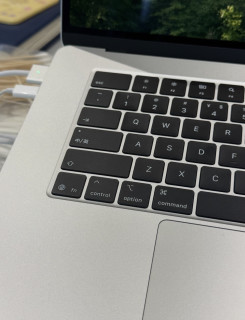 MacBook Air M5 价格回调至7399元
