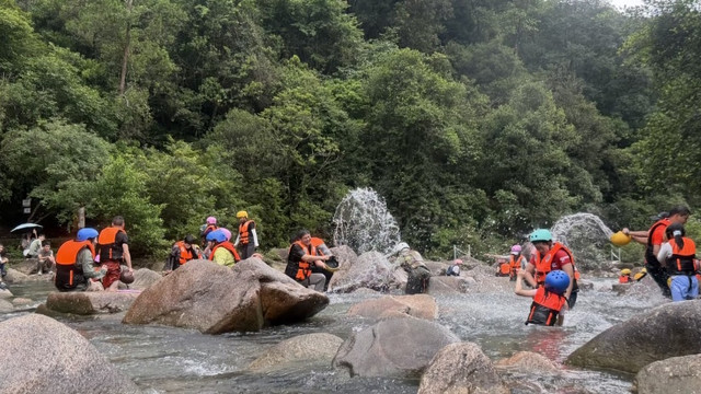 40℃酷暑救命玩水地！亲测3条广佛周边溯溪路线不踩雷