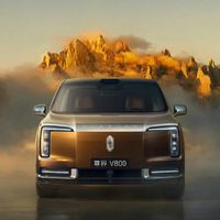 80万买埃尔法还是尊界？V800和V680差距不只是15万，核心差异全在这