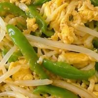 青椒豆芽炒鸡蛋的制作方法