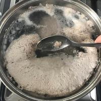 熬排骨汤撇掉浮沫就健康了?协和营养师:这3个真相没人告诉你