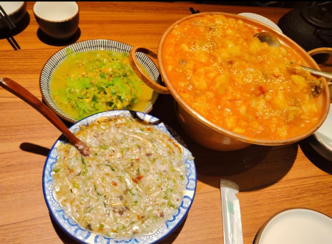 聚会餐饮