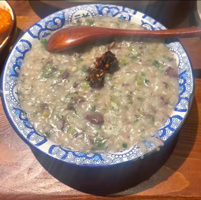聚会餐饮
