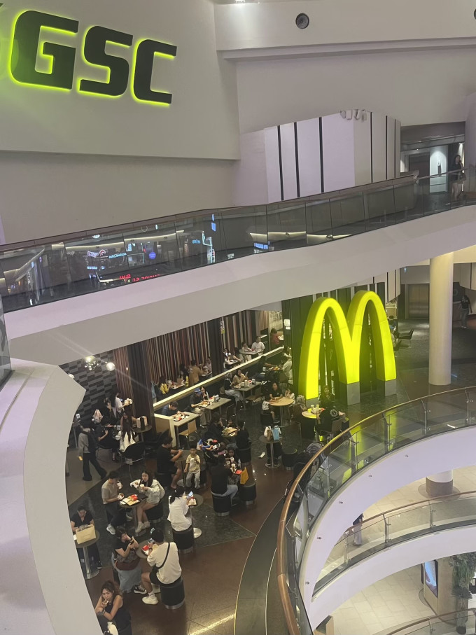 聚会餐饮