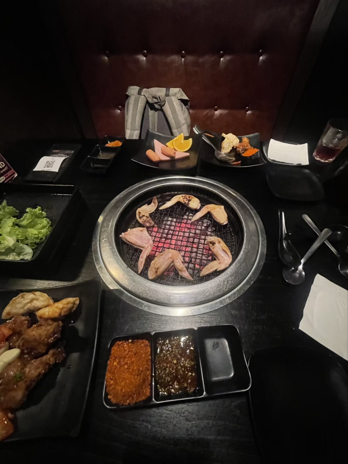 聚会餐饮