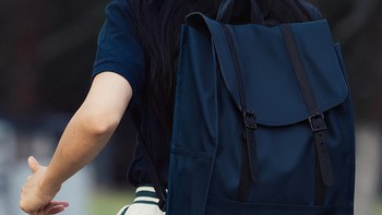 Herschel加拿大赫行防雨Survey电脑双肩书包商务户外17.5升背包