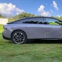 20万买智驾天花板？实测百公里接管0.8次，小鹏P7+全系标配还全国通