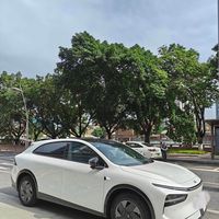小鹏G7：智能与舒适兼备
