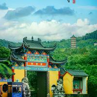 南京深山藏着座免门票千年古刹,配2块钱轮渡横渡长江,这条线路被本地人私藏了