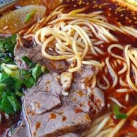街上二三十的面馆味！记住这3点在家做麻辣牛肉面，肉嫩汤浓超入味
