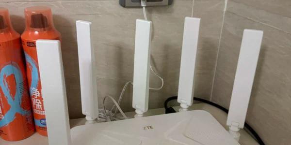 百元Wi-Fi 7路由器实测：穿墙+2.5G同价位能打吗？看完再买不踩坑