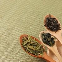 天天喝浓茶养生?医生提醒:越喝越缺铁,中老年人尤其要注意