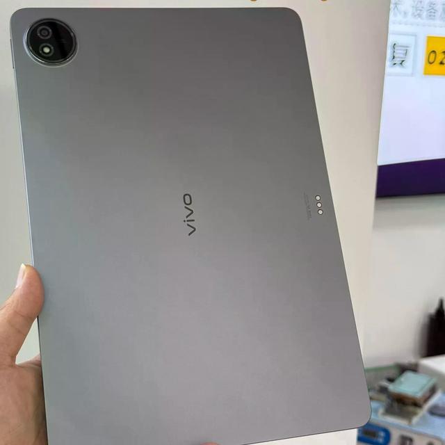 用了500天电池健康度还剩97%！vivo Pad3 Pro实测：性能续航全拉满，这配置2026年都能打