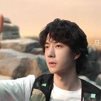 顶流代言人+户外防晒细分赛道,骆驼这波操作撕开了一个新许可地带