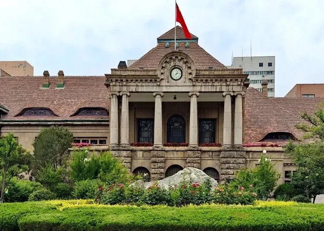 济南不如青岛曲阜？暑假没人来旅游！来了才知道，古城也好玩好逛