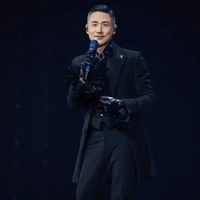 64岁劈一字马、场均7633人：张学友用324场演唱会证明“60+不是停下来的数字”