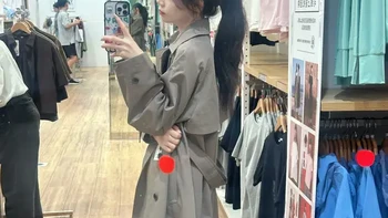 被喊“小Burberry”的风衣＋店员配色公式 | 优衣库7.21日报