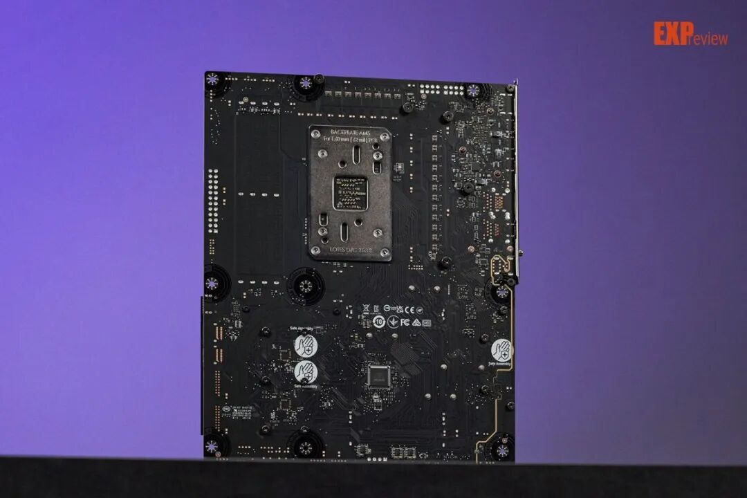 微星X870E CARBON MAX暗黑主板评测：平整焊接工艺，对刺客焊点说再见