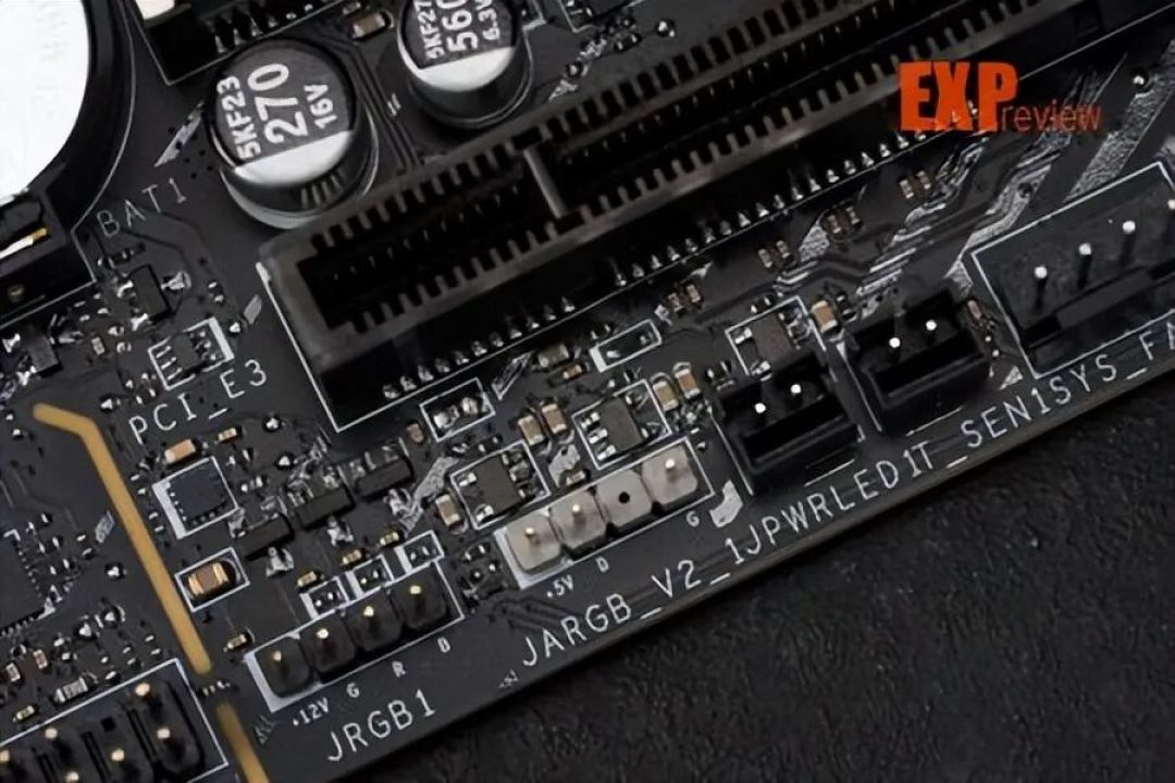 微星X870E CARBON MAX暗黑主板评测：平整焊接工艺，对刺客焊点说再见