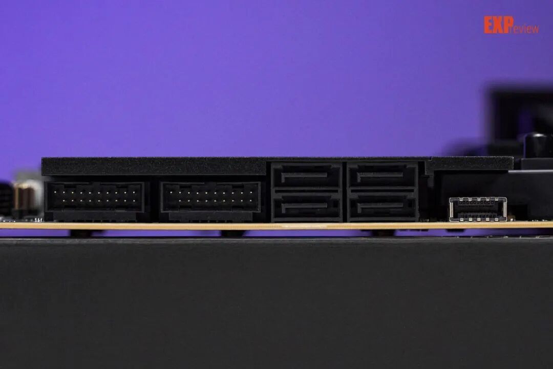 微星X870E CARBON MAX暗黑主板评测：平整焊接工艺，对刺客焊点说再见