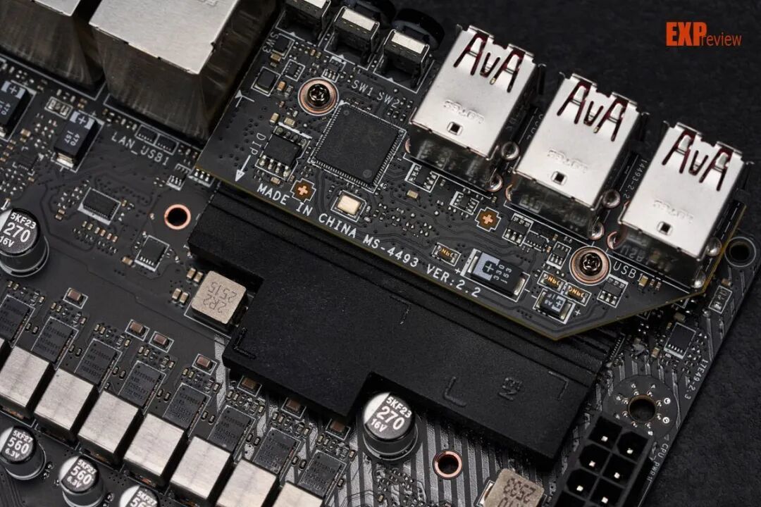 微星X870E CARBON MAX暗黑主板评测：平整焊接工艺，对刺客焊点说再见