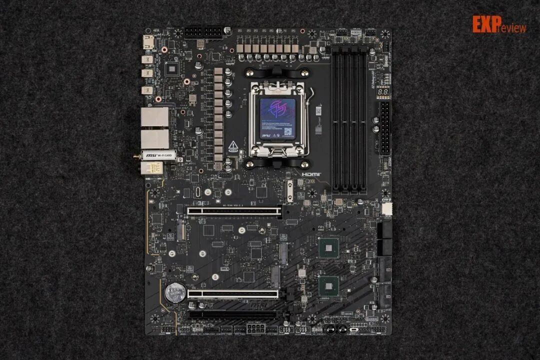 微星X870E CARBON MAX暗黑主板评测：平整焊接工艺，对刺客焊点说再见