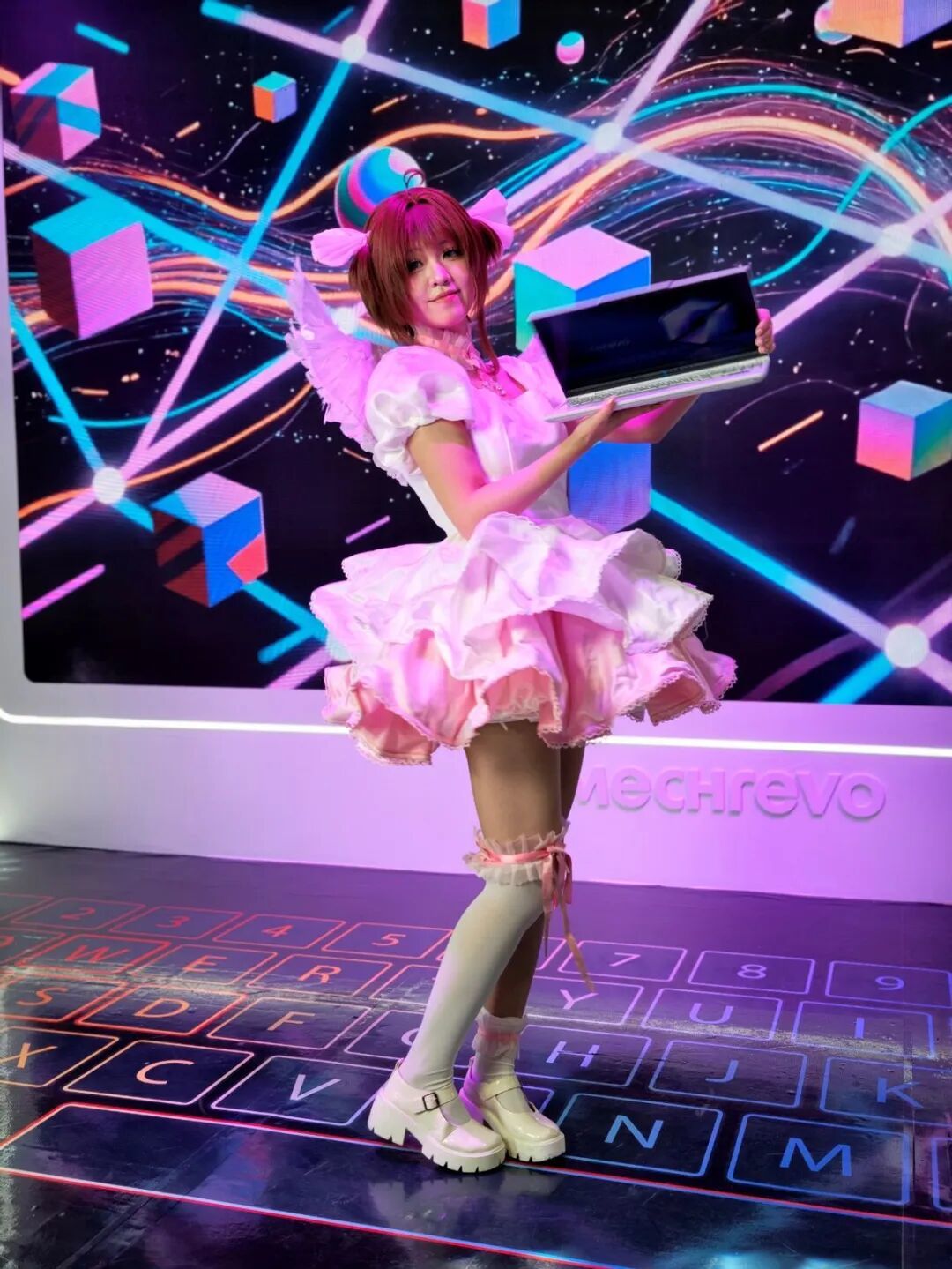Intel笔记本上演“五世同堂”！是实力 也是无奈