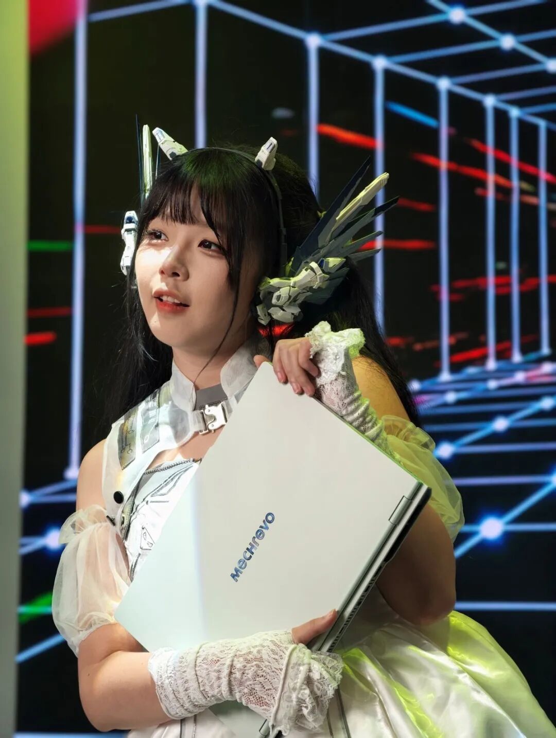 Intel笔记本上演“五世同堂”！是实力 也是无奈