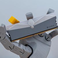 英特尔酷睿250K Plus的新搭子棘蛇升卿 DDR5 32G 6800 RGB灯条