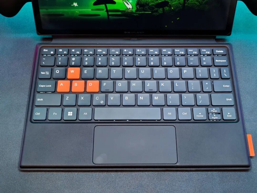Intel锐炫G3掌机玩出花儿:戴上XR眼镜 走入理想汽车
