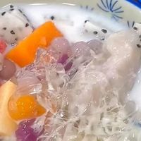 20多种不认识的小料？糖水界麻辣烫火了