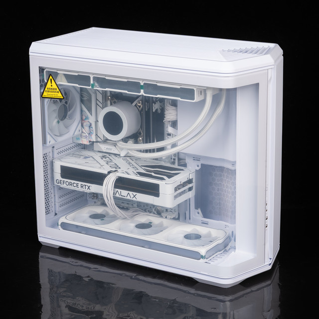 暑期神装毕业：9850X3D+ROG B850吹雪S NEO+影驰RTX 5080装机