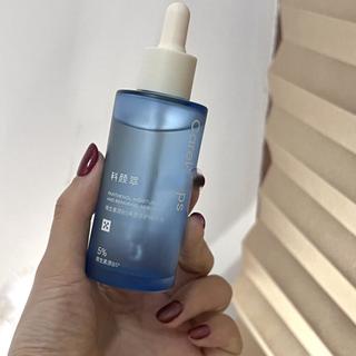 油敏肌想修护又怕闷痘？这瓶B5精华质地像水，5%浓度照样清爽不黏腻