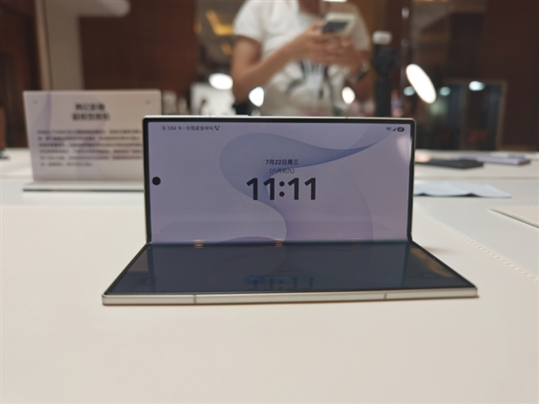 14999元！三星Galaxy Z Fold8 Ultra图赏：薄至8.9mm 仅重215g