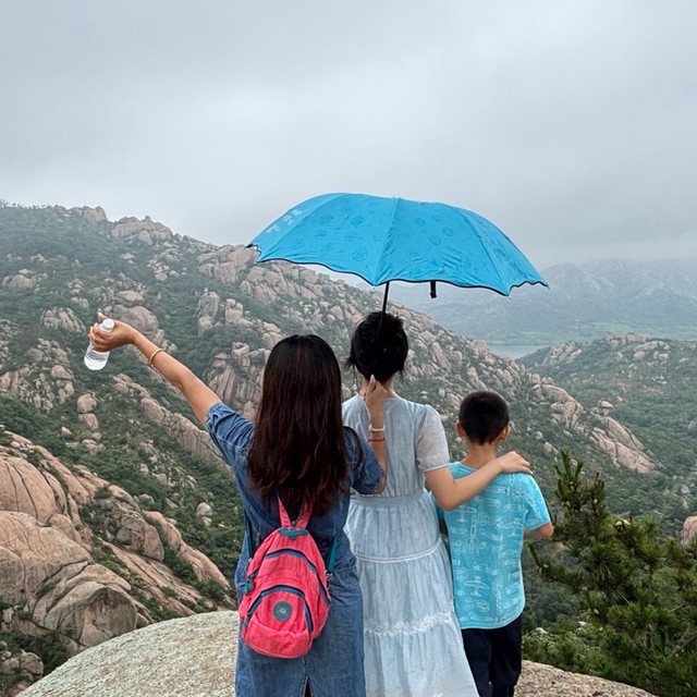去乳山只能去海边？发现一个超小众好玩的山，岠嵎山。