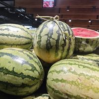胖东来甜瓜1元进1元出,运费损耗自担