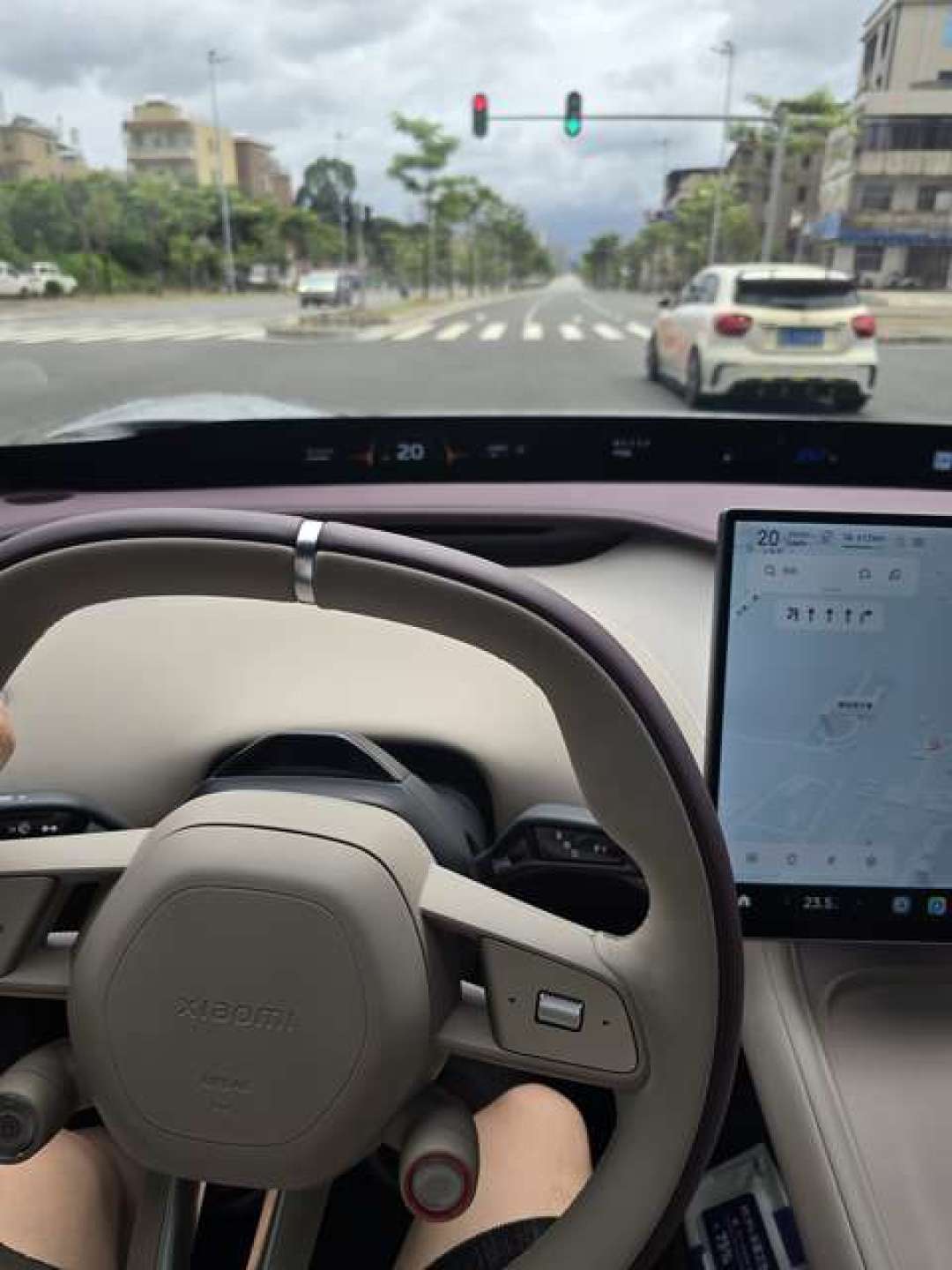 小米YU7车内座舱实拍