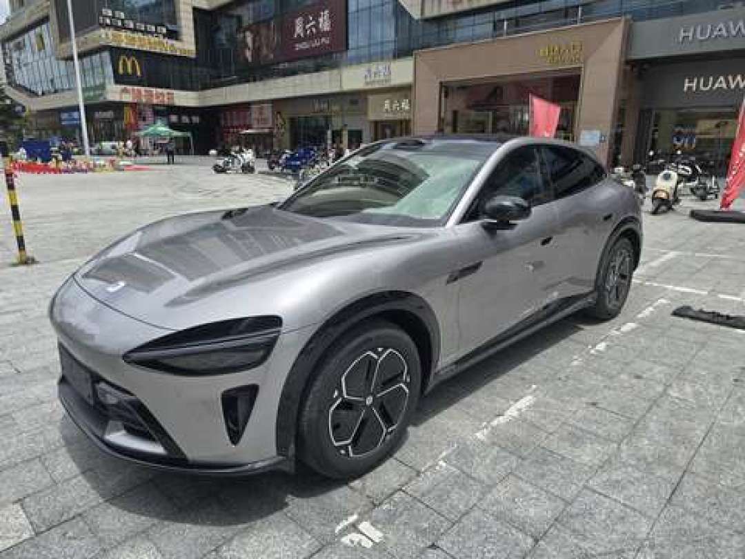 小米YU7车身外观实拍