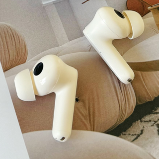 小耳道耳机怎么选？这款百元降噪耳机戴着跑步都不掉
