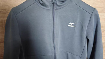 早秋童装天花板｜Mizuno 连帽外套太香了👍