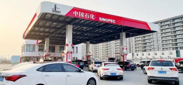 加油站从不说的事实：加油量与时机全解析
