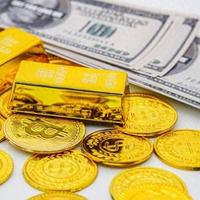 金价跌破4050美元，买金饰省两万但别当投资